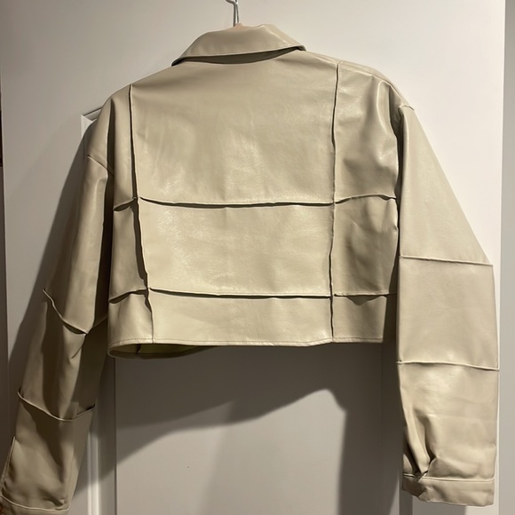 Faux leather shacket size small NWOT never worn - Picture 2 of 3
